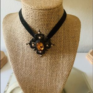 Lalunacopoli choker necklace